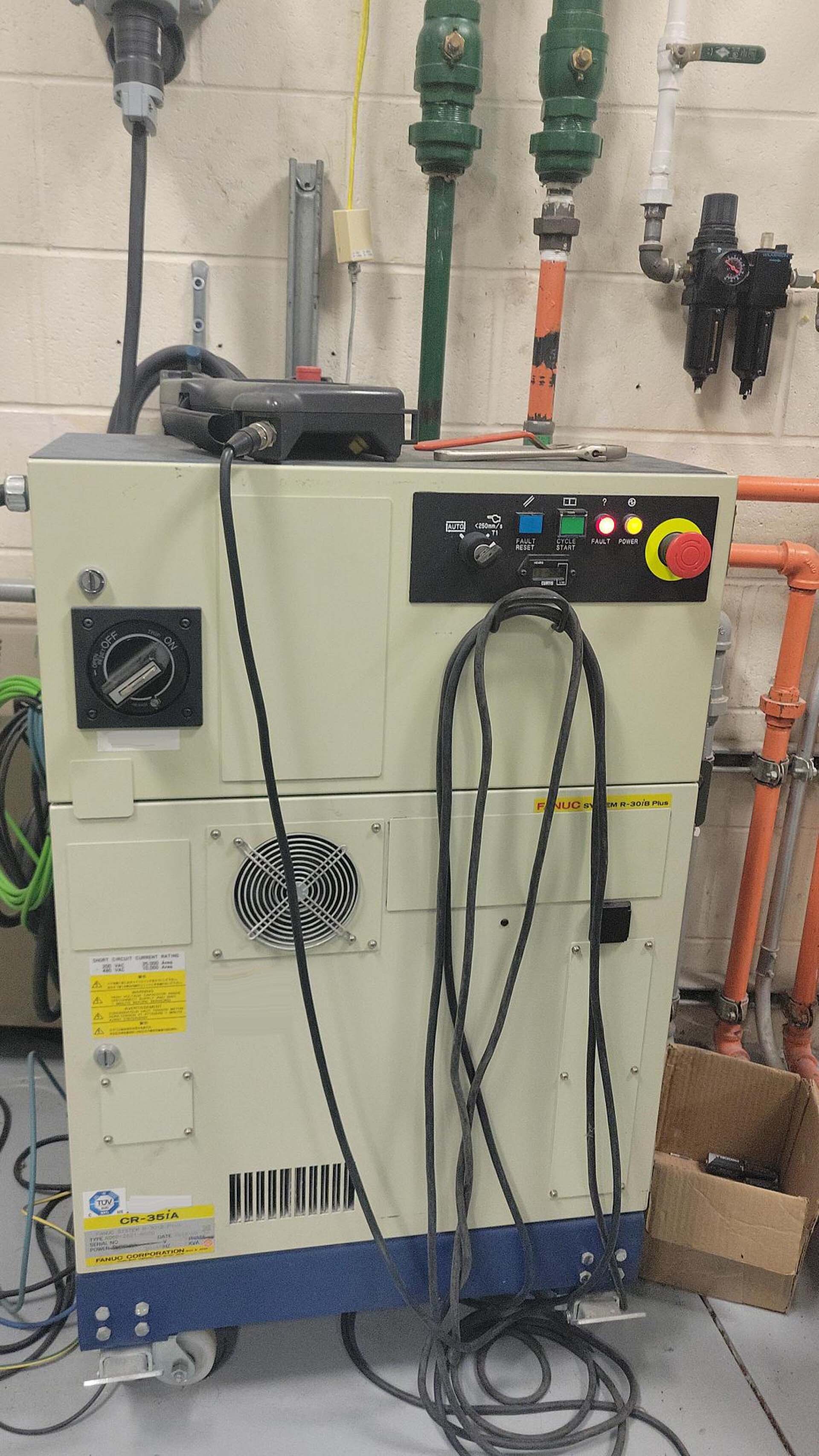 사진 사용됨 FANUC M-710iC/70 판매용