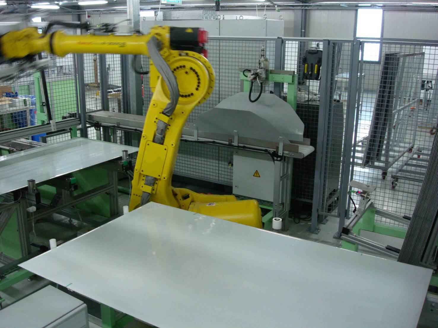 Photo Used FANUC R-2000iB 165F For Sale