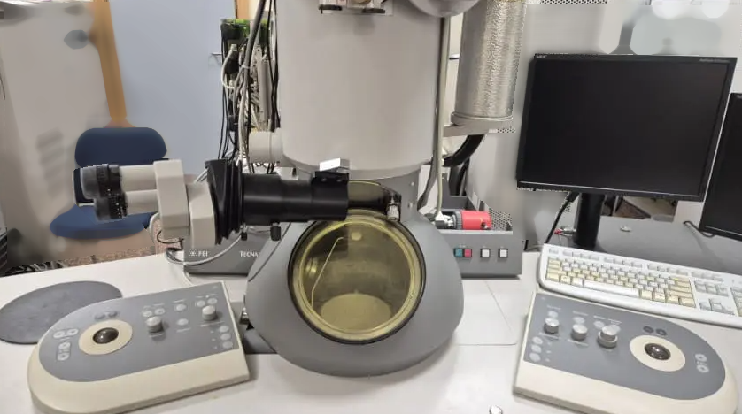 Foto Verwendet FEI / TECNAI G2 F30 Twin Zum Verkauf
