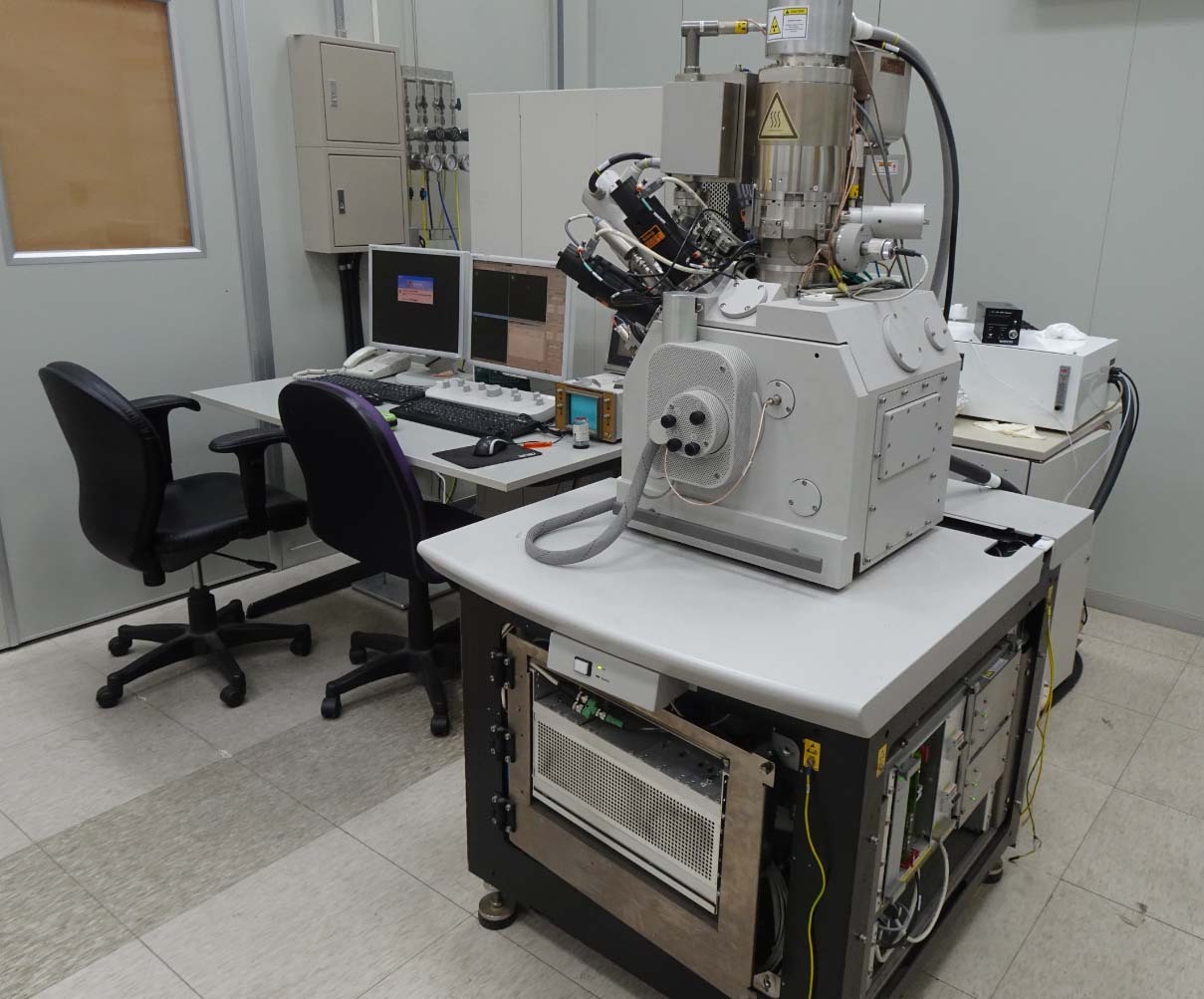 사진 사용됨 FEI / THERMO FISHER SCIENTIFIC Nova NanoLab 200 판매용
