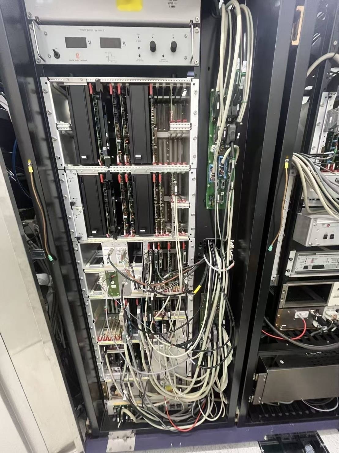 Foto Verwendet FEI DualBeam 835 Zum Verkauf