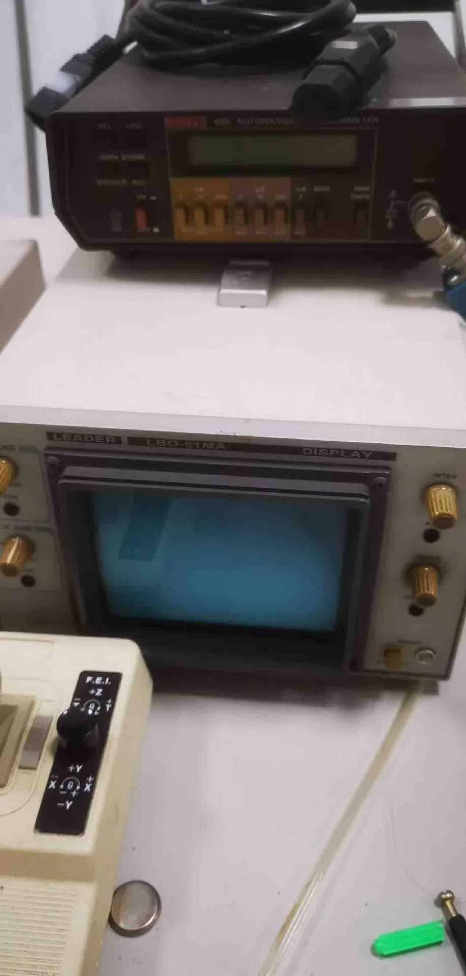 Photo Utilisé FEI FIB 800 À vendre