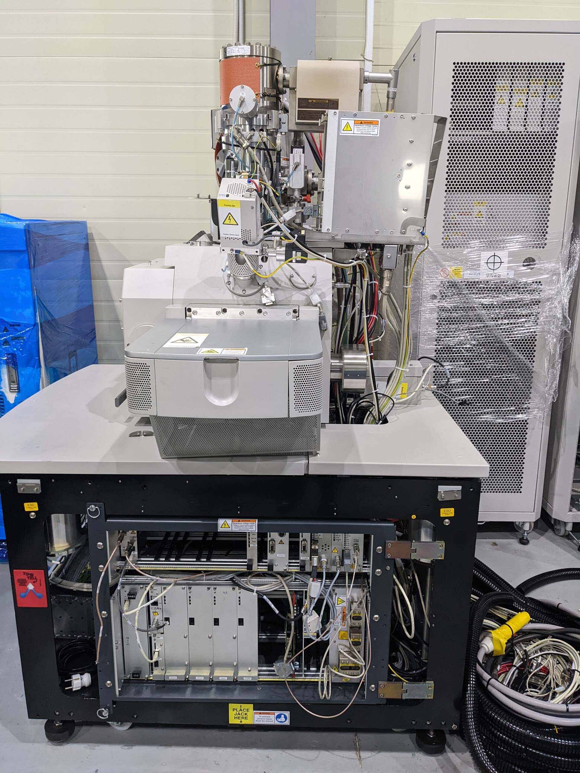 Photo Used FEI Helios NanoLab 450 For Sale