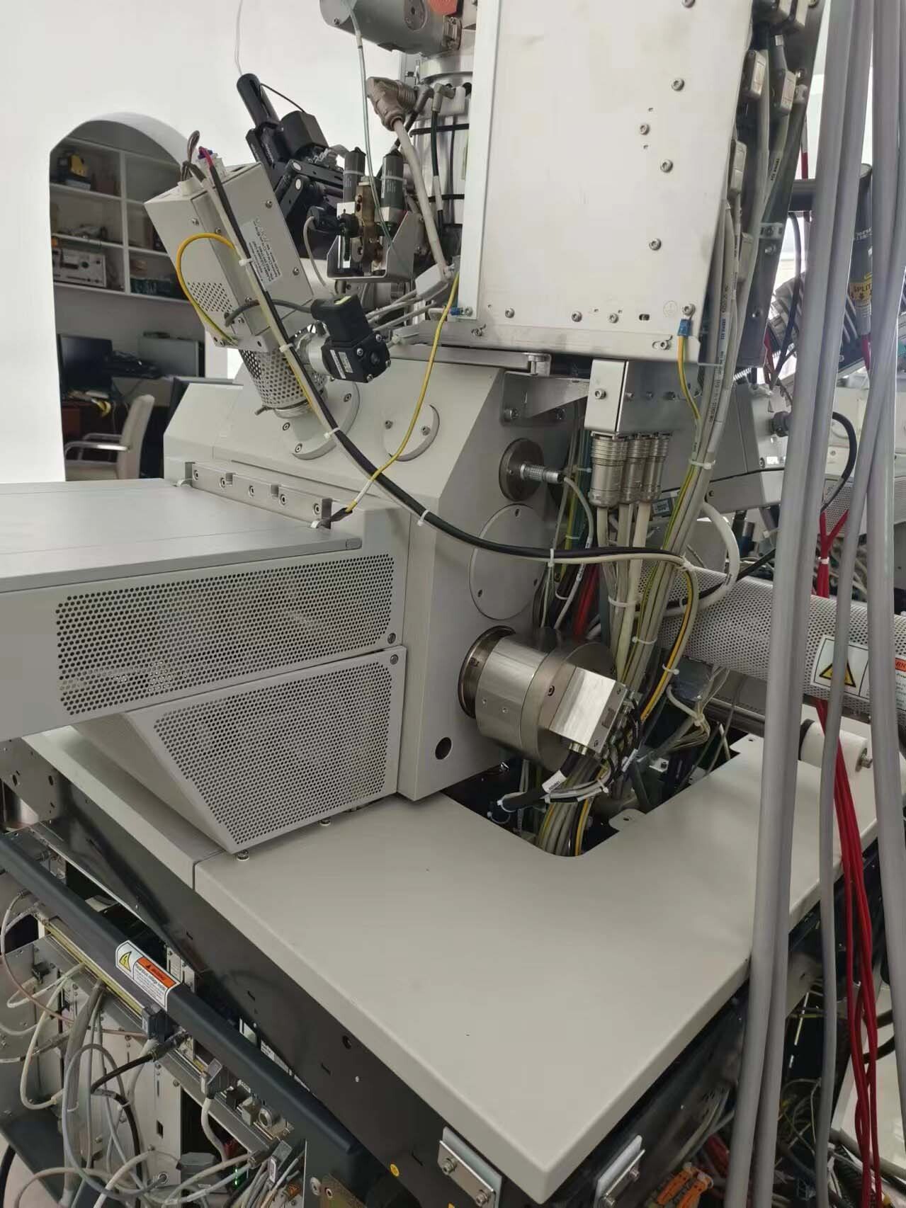 Photo Used FEI Helios NanoLab 450S For Sale