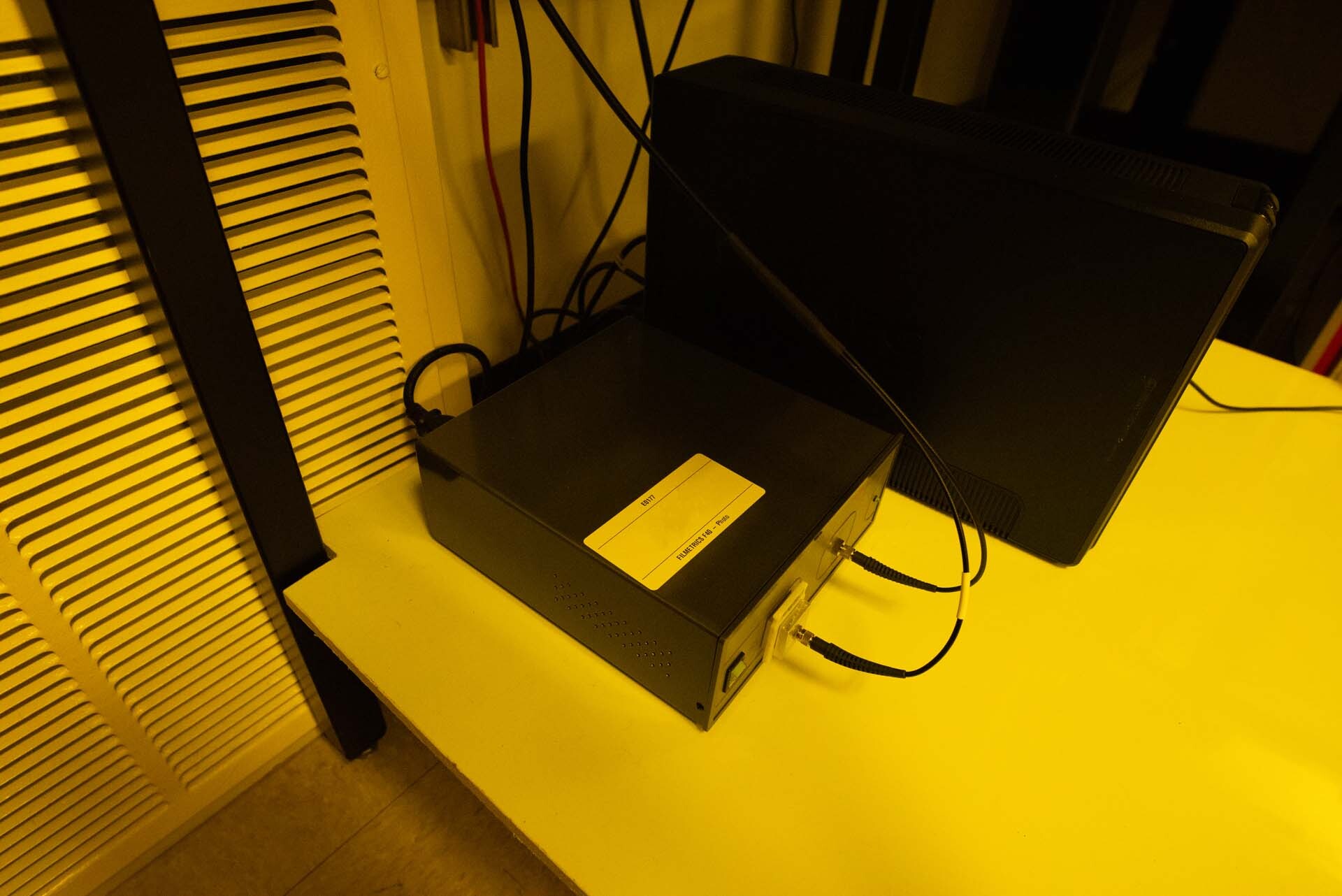 フォト（写真） 使用される FILMETRICS F40 販売のために