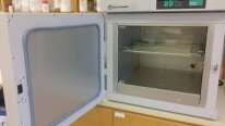 Photo Used FISHER SCIENTIFIC 16000 For Sale