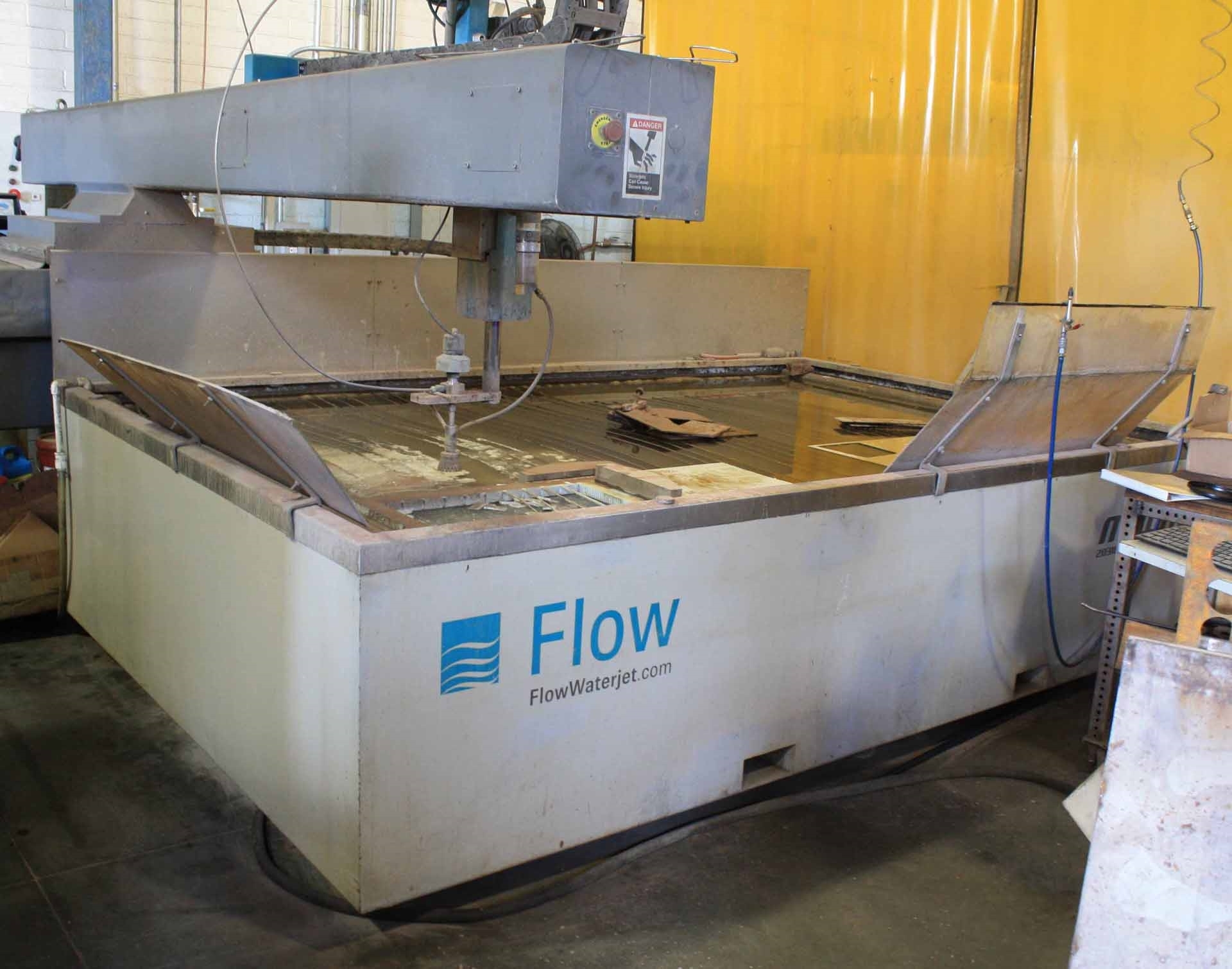 Photo Used FLOW Mach 2 For Sale
