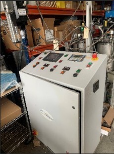 사진 사용됨 FLUID RESEARCH Triton 판매용