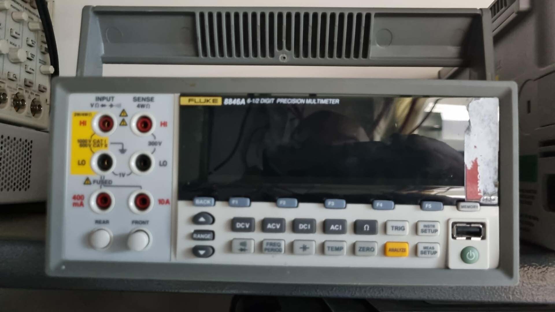 사진 사용됨 FLUKE / PHILIPS 8846A 판매용