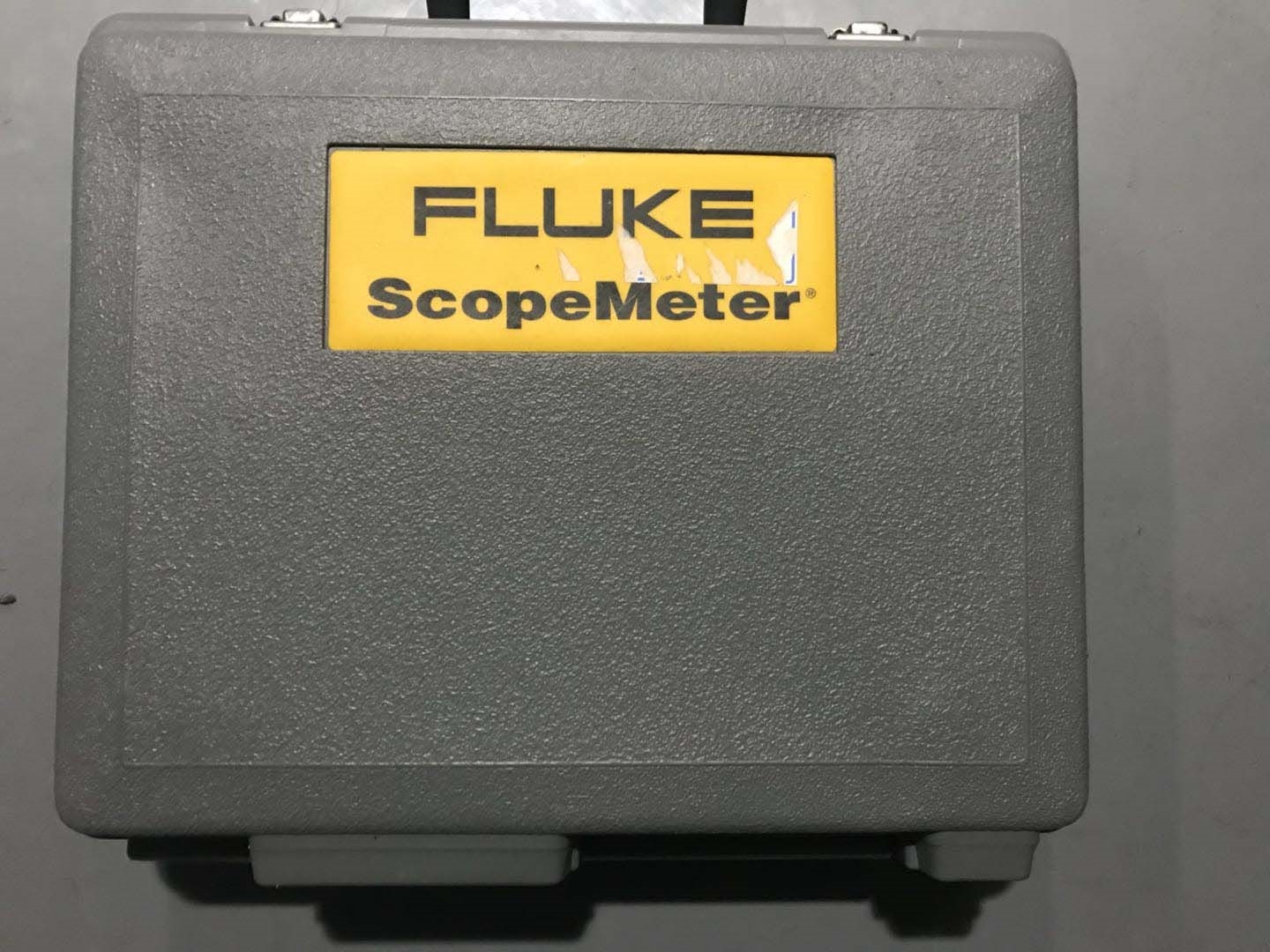 フォト（写真） 使用される FLUKE 105B 販売のために