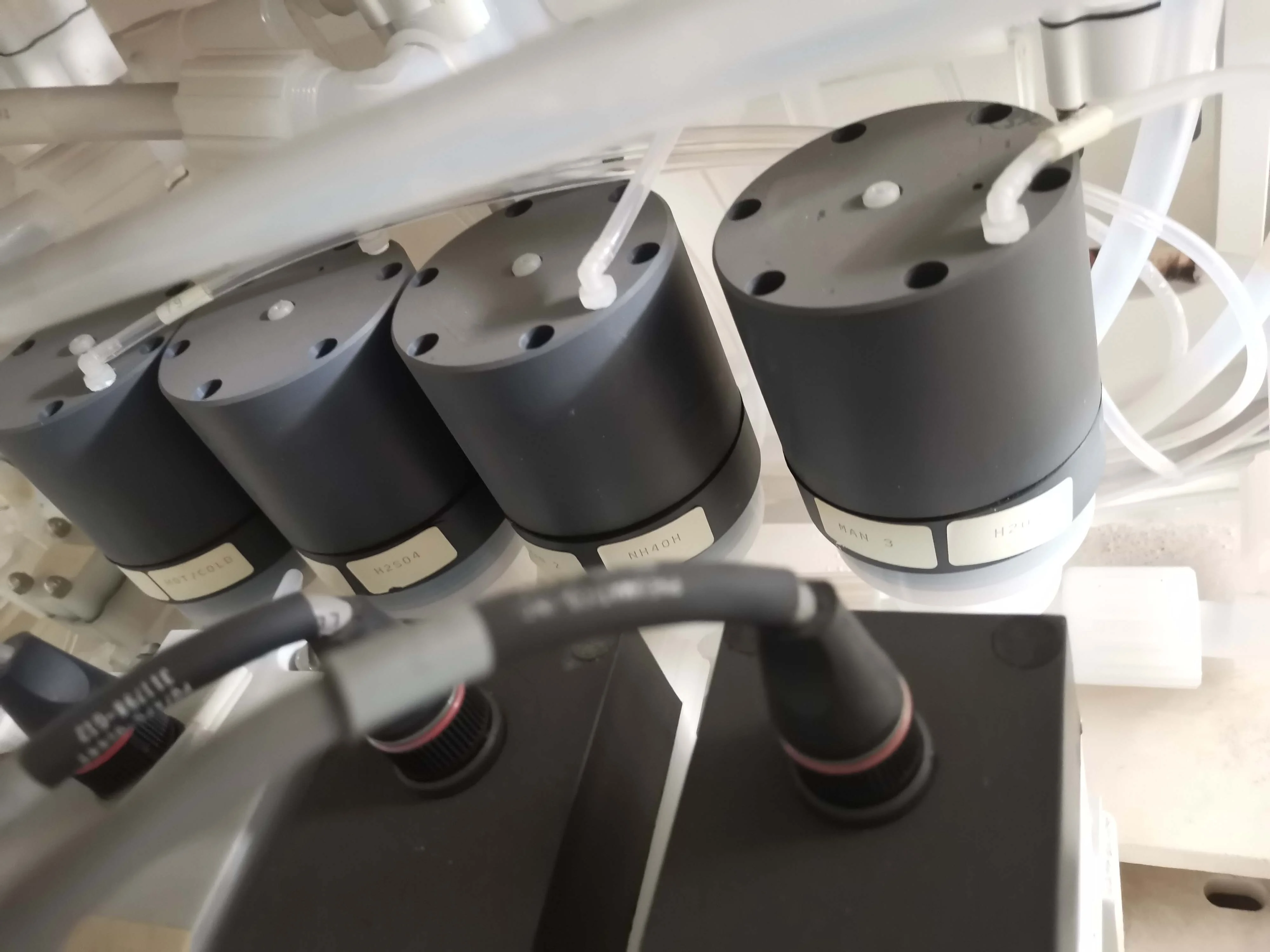 FSI / TEL / TOKYO ELECTRON Mercury MP Photoresist used for