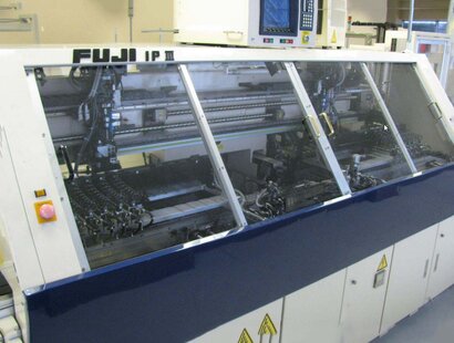 Photo Used Placement Machines for sale