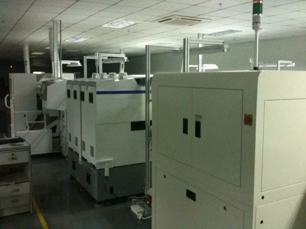 Fuji　天板 Karino_White_w-legs_2024_w400.jpg