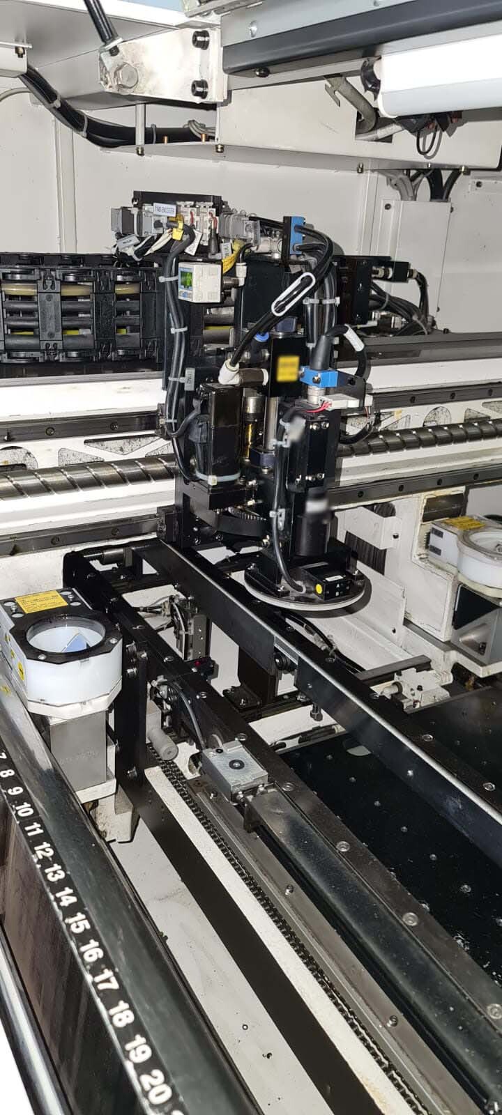 图为 已使用的 FUJI XP 242E 待售