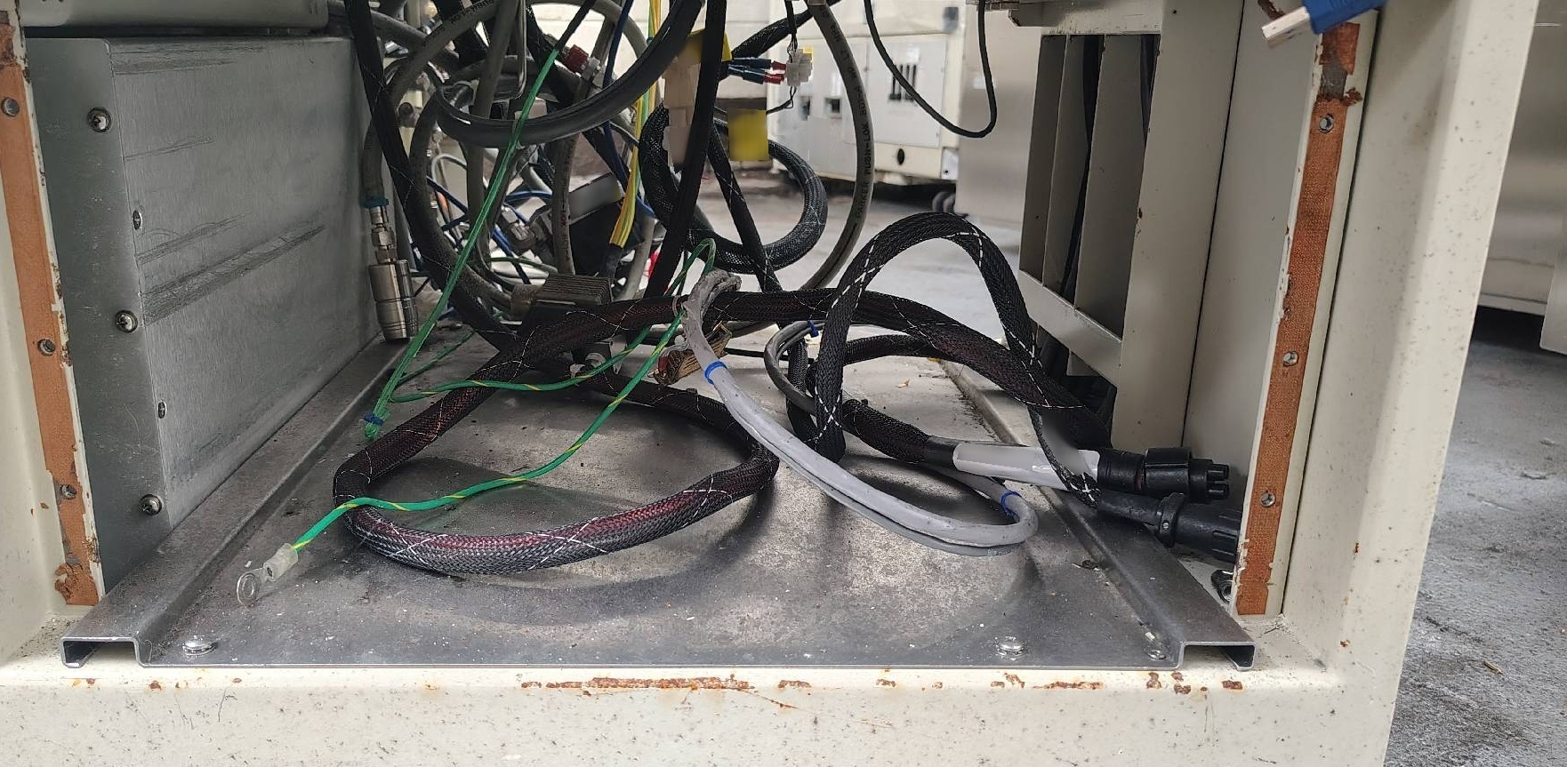 Photo Used GASONICS / NOVELLUS PEP 3010A For Sale