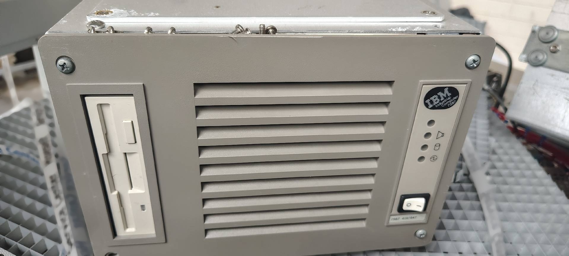 图为 已使用的 GASONICS / NOVELLUS PEP 3010A 待售