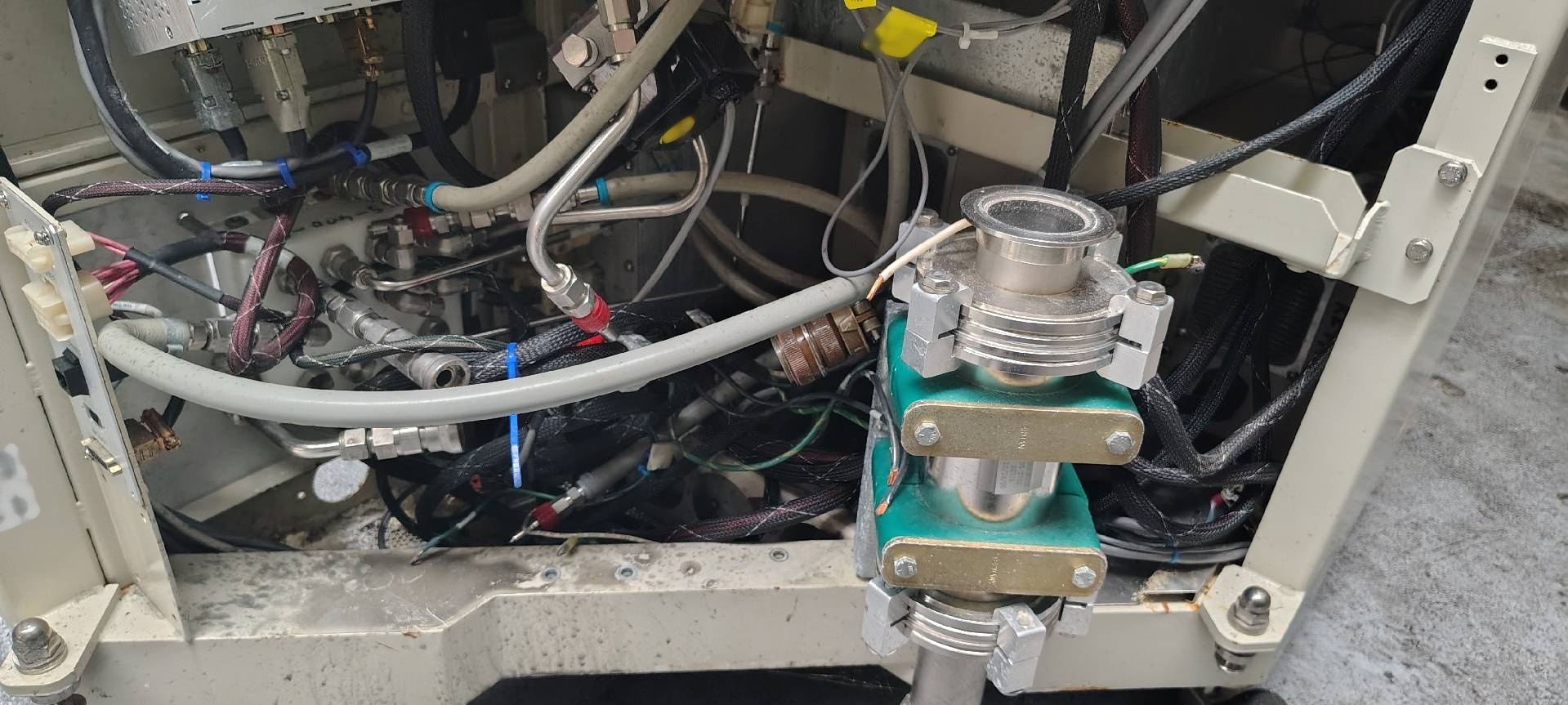 图为 已使用的 GASONICS / NOVELLUS PEP 3010A 待售