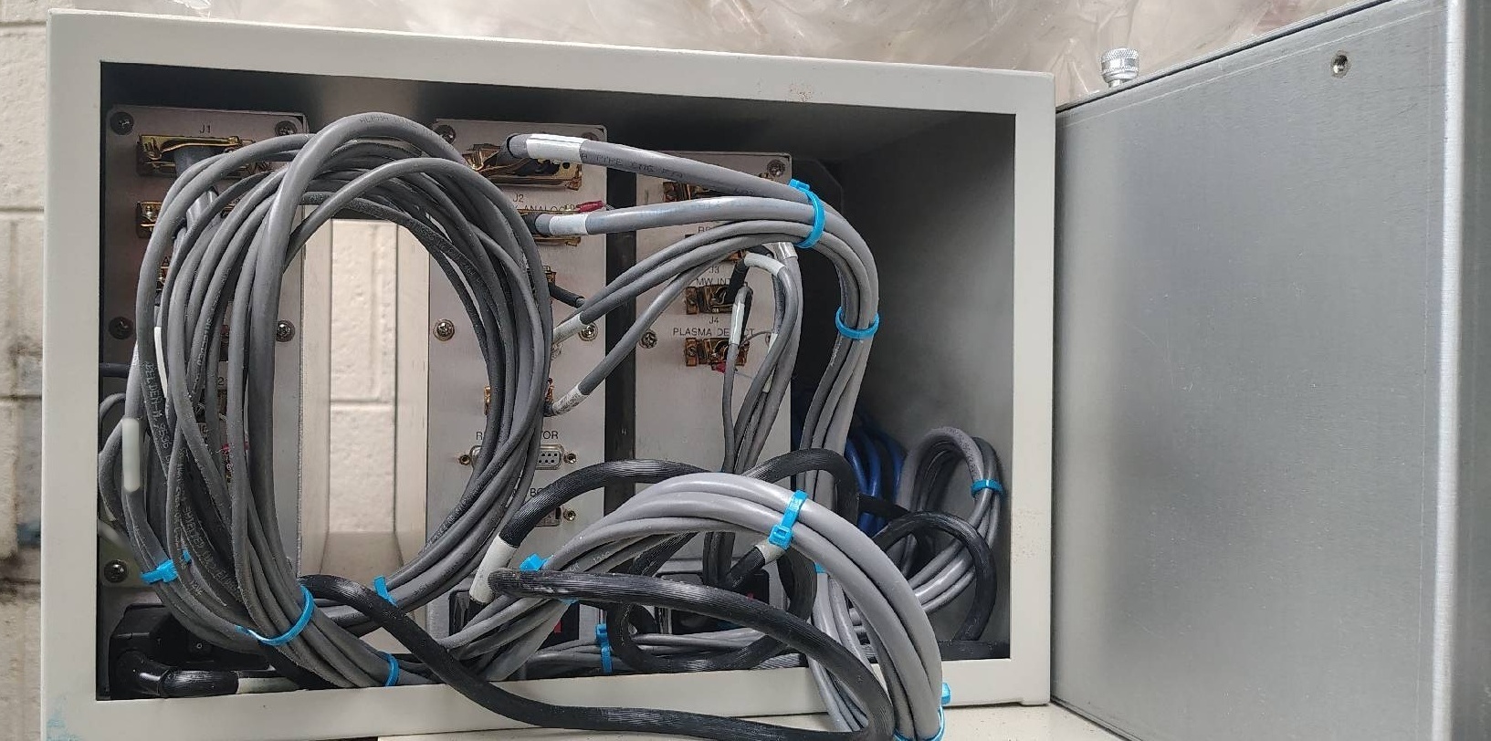 图为 已使用的 GASONICS / NOVELLUS PEP 3010A 待售
