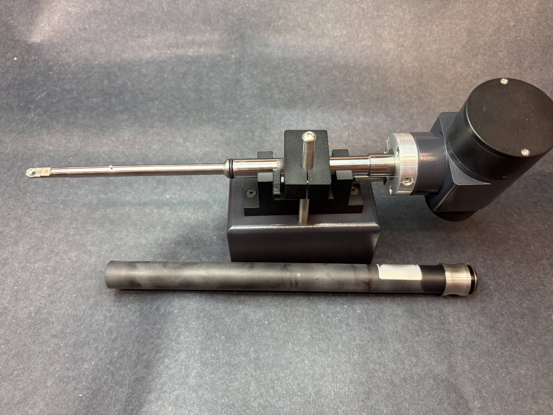 Photo Utilisé GATAN 650 À vendre