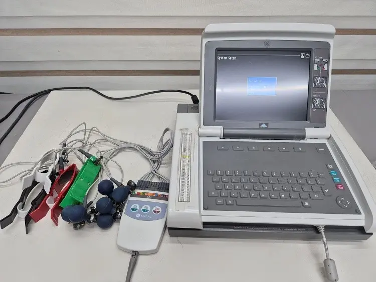 Foto Verwendet GE MAC 5500 HD Zum Verkauf
