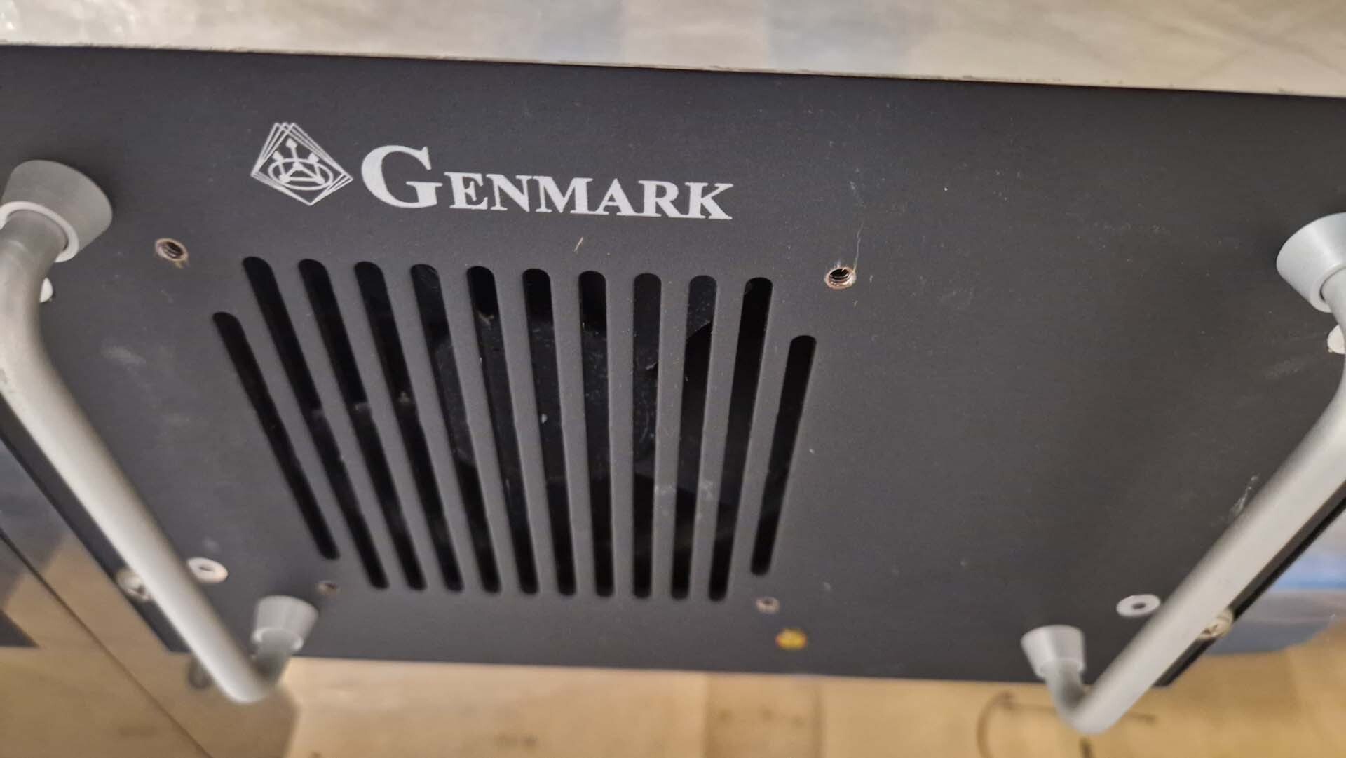 Photo Utilisé GENMARK Gencobot 4 À vendre