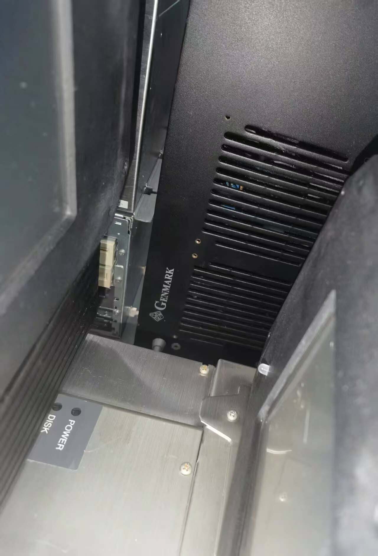 Photo Used GENMARK Gencobot 8/3L For Sale