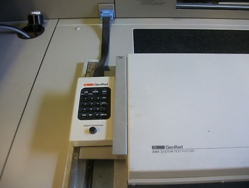 Photo Used GENRAD 2282 For Sale