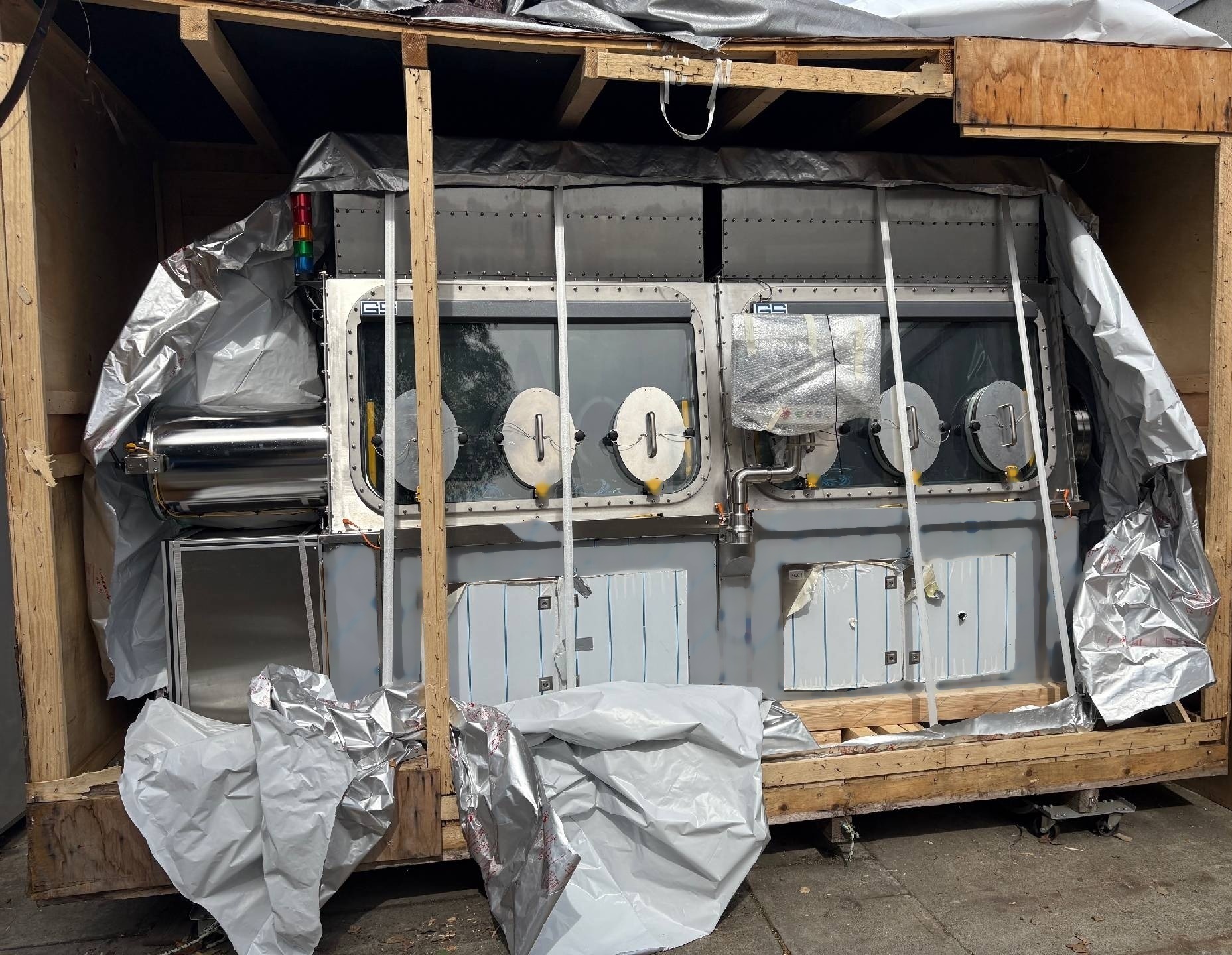 Foto Verwendet GLOVEBOX SYSTEMTECHNIK Glovebox Zum Verkauf