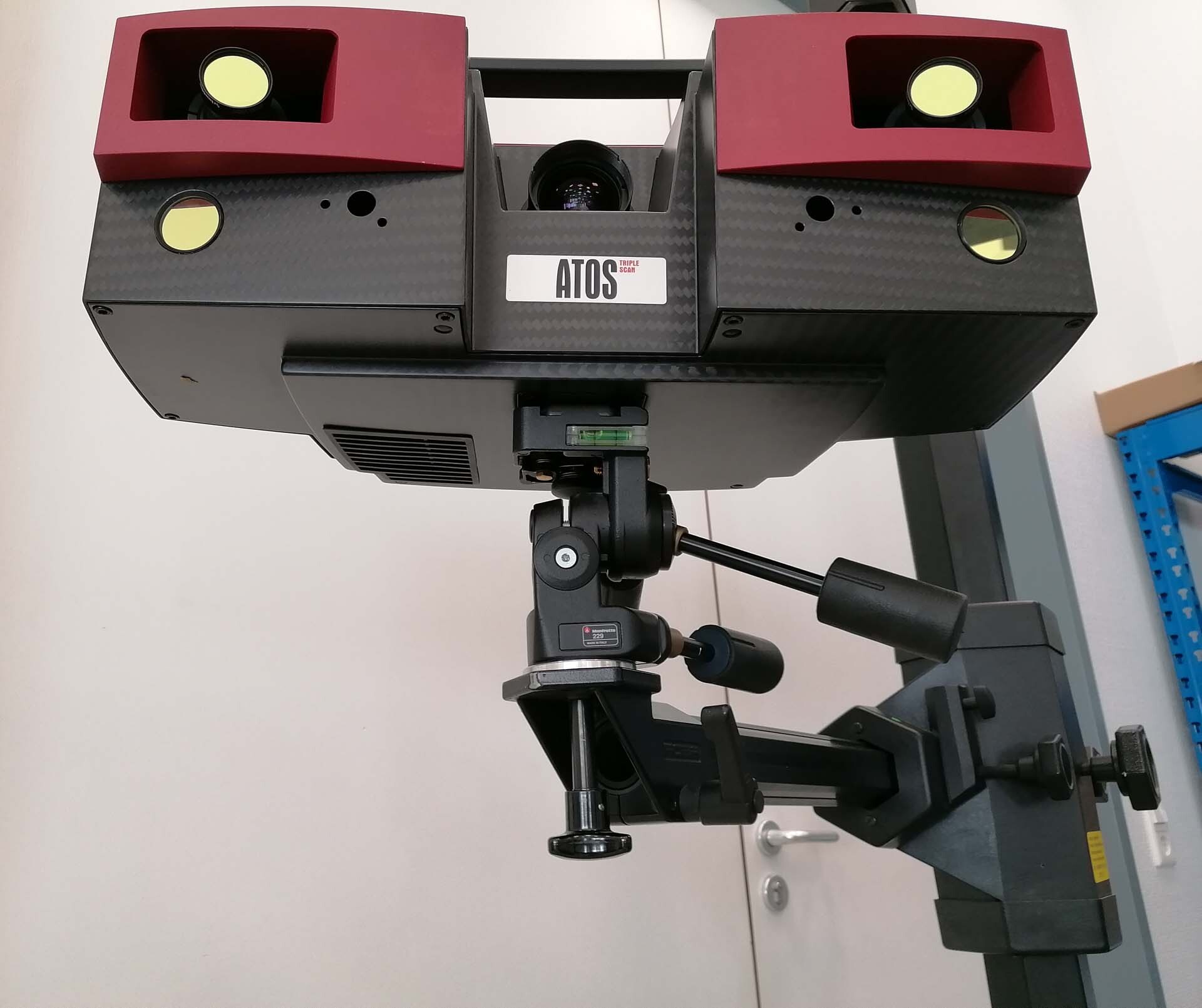 图为 已使用的 GOM ATOS III Triple Scan 待售