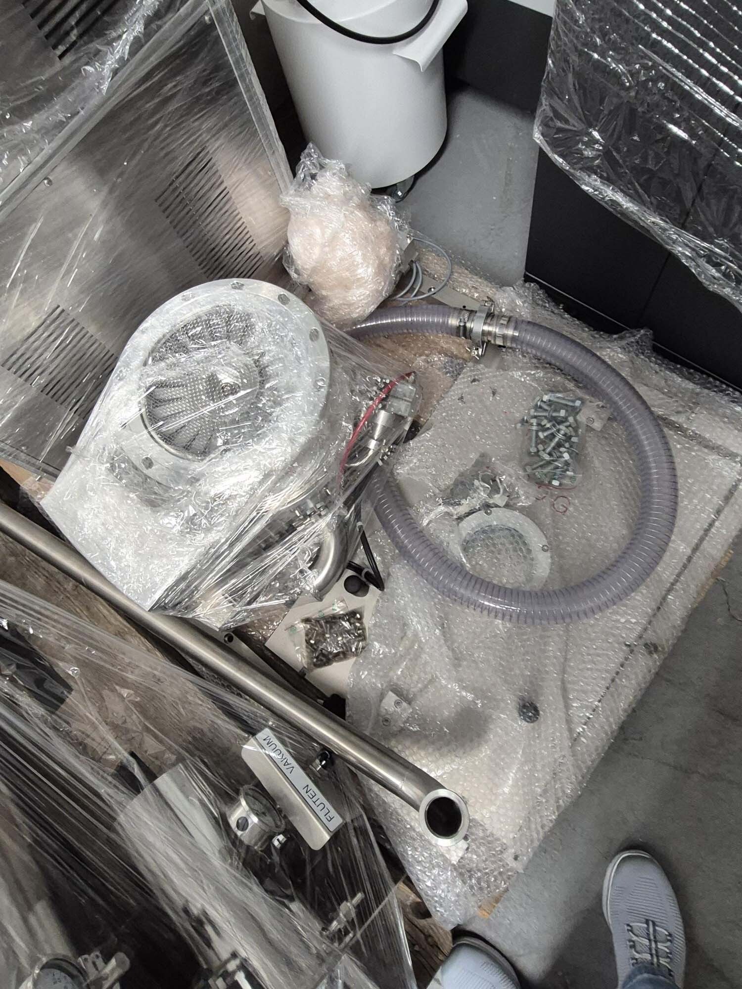 Photo Used GS / LEYBOLD UNIVEX 350 G For Sale