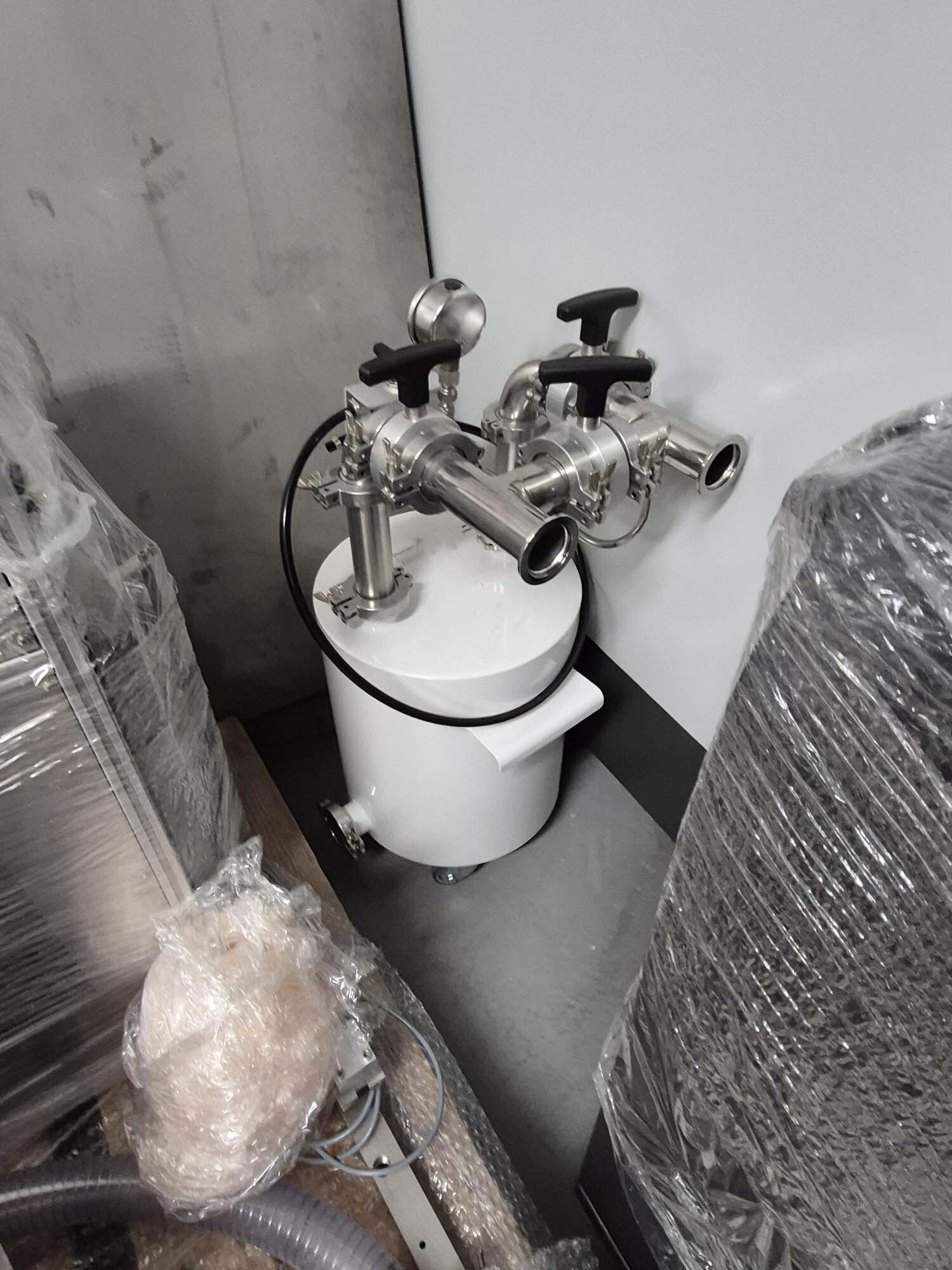Photo Used GS / LEYBOLD UNIVEX 350 G For Sale
