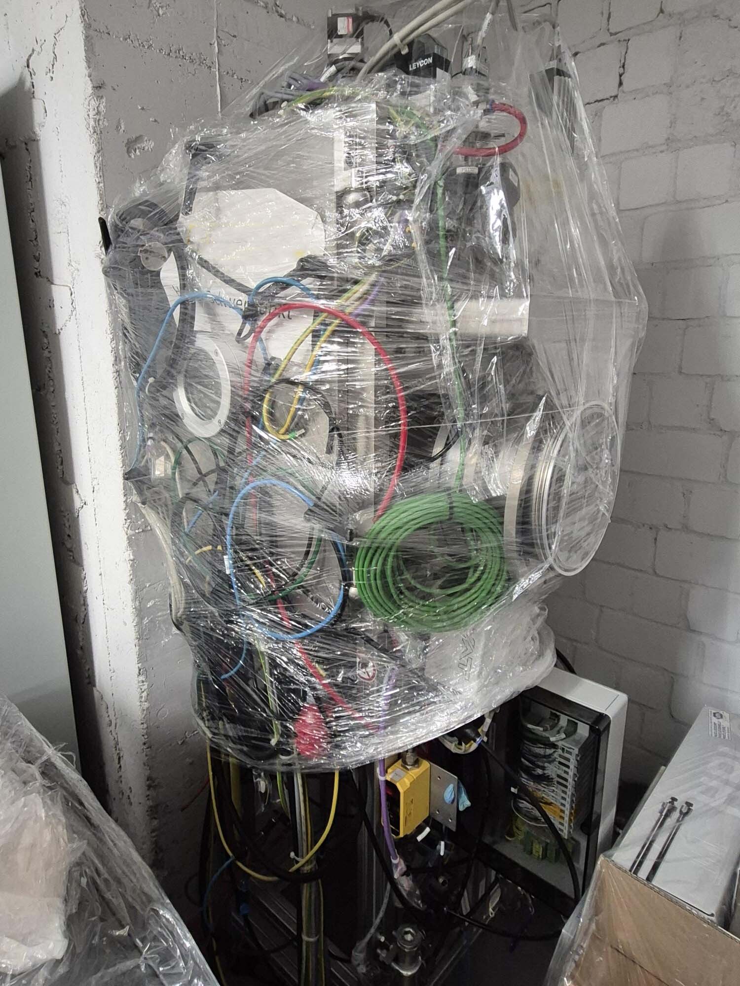 Photo Used GS / LEYBOLD UNIVEX 350 G For Sale