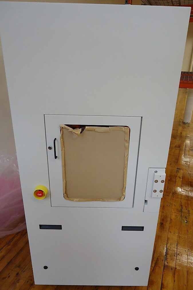 Photo Used GSI GROUP WaferRepair M550 For Sale