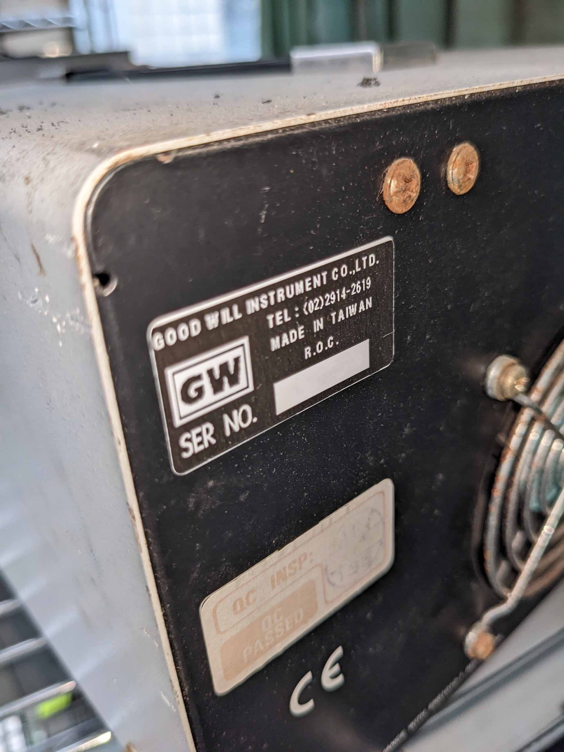 Photo Utilisé GW INSTEK / GOOD WILL INSTRUMENT GPC-3030DQ À vendre