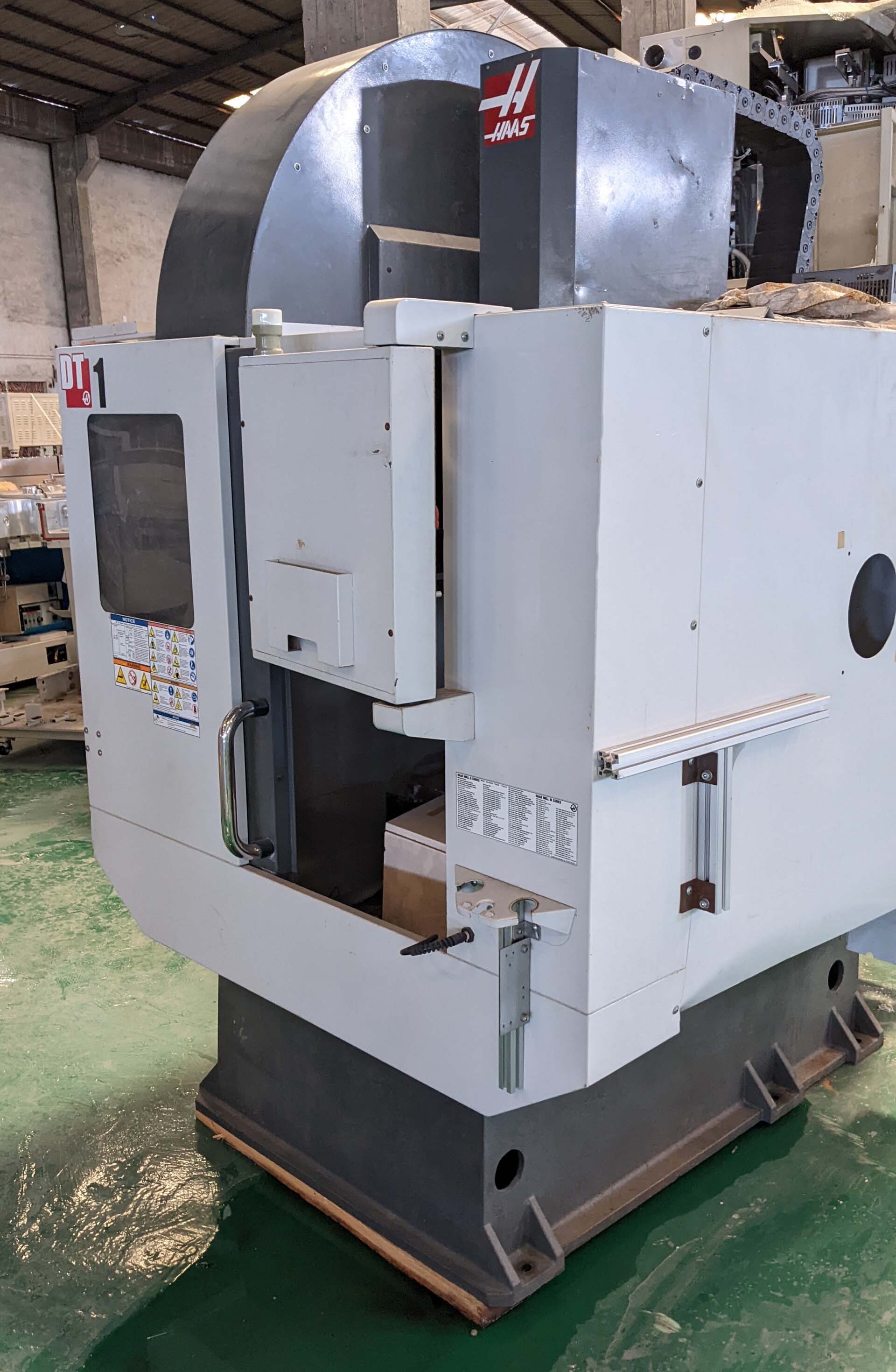 Photo Utilisé HAAS DT-1 À vendre