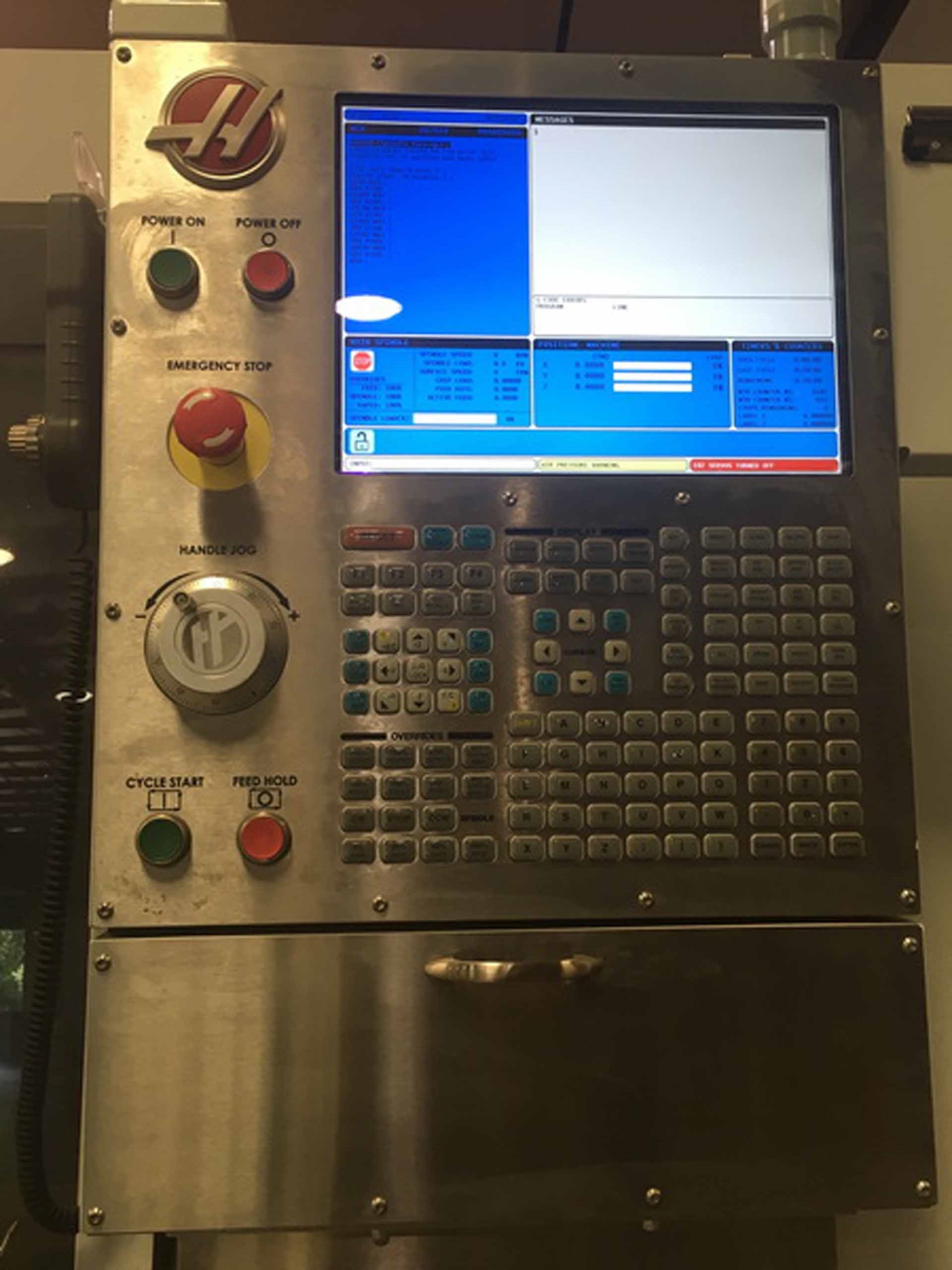 Photo Utilisé HAAS VF-6 À vendre