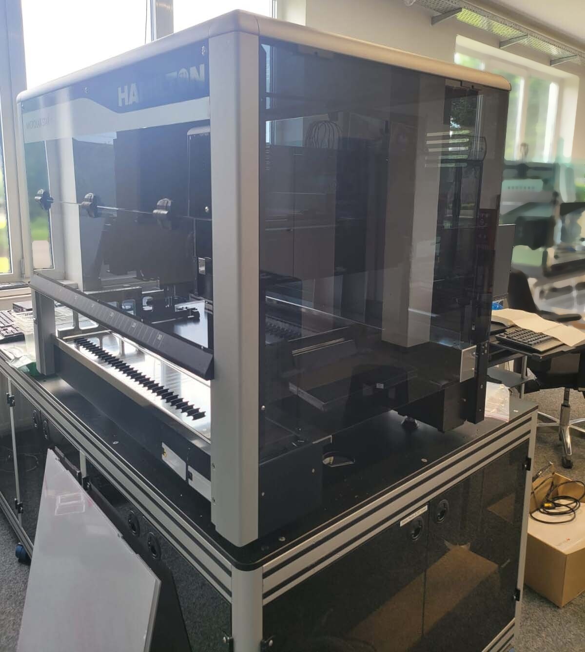 圖為 已使用的 HAMILTON ROBOTICS MicroLab STAR 待售