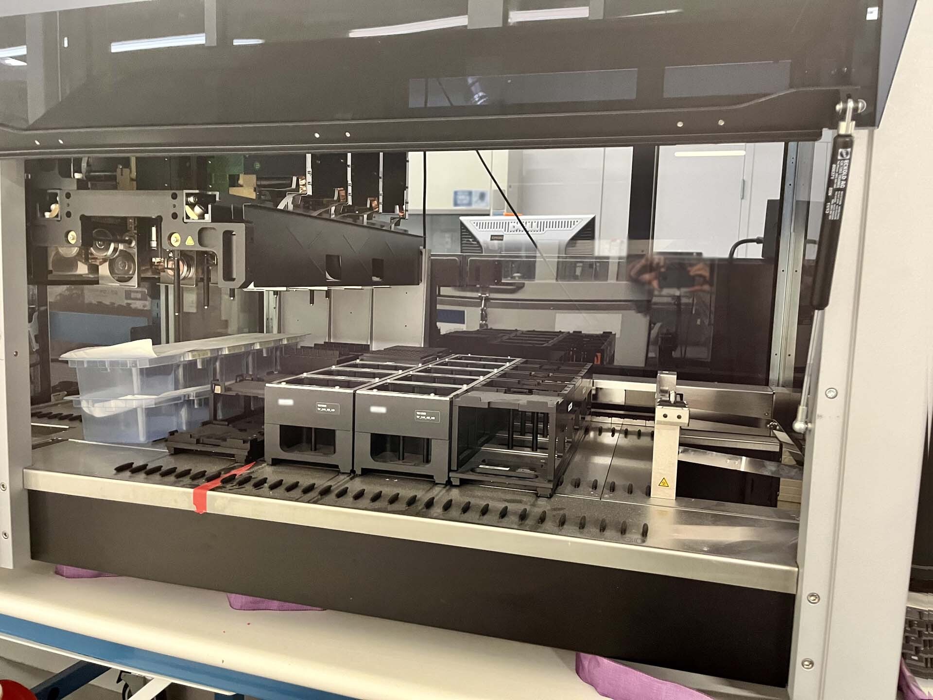 图为 已使用的 HAMILTON ROBOTICS MicroLab STARLet 待售