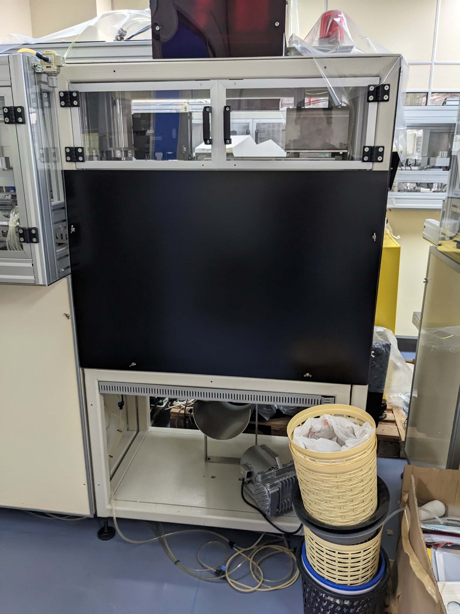 Photo Used HAMILTON MicroLab 600 series For Sale