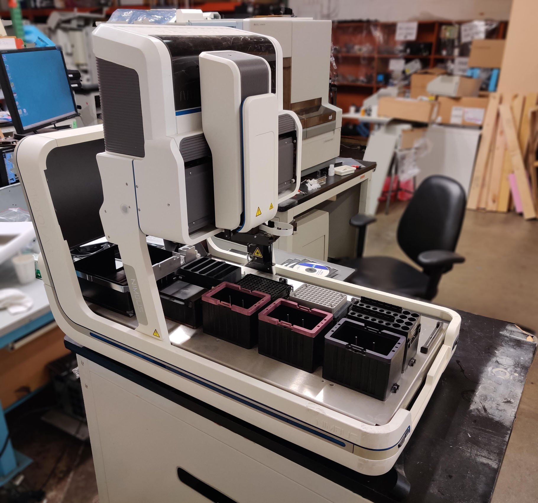 Photo Used HAMILTON MicroLab Nimbus For Sale