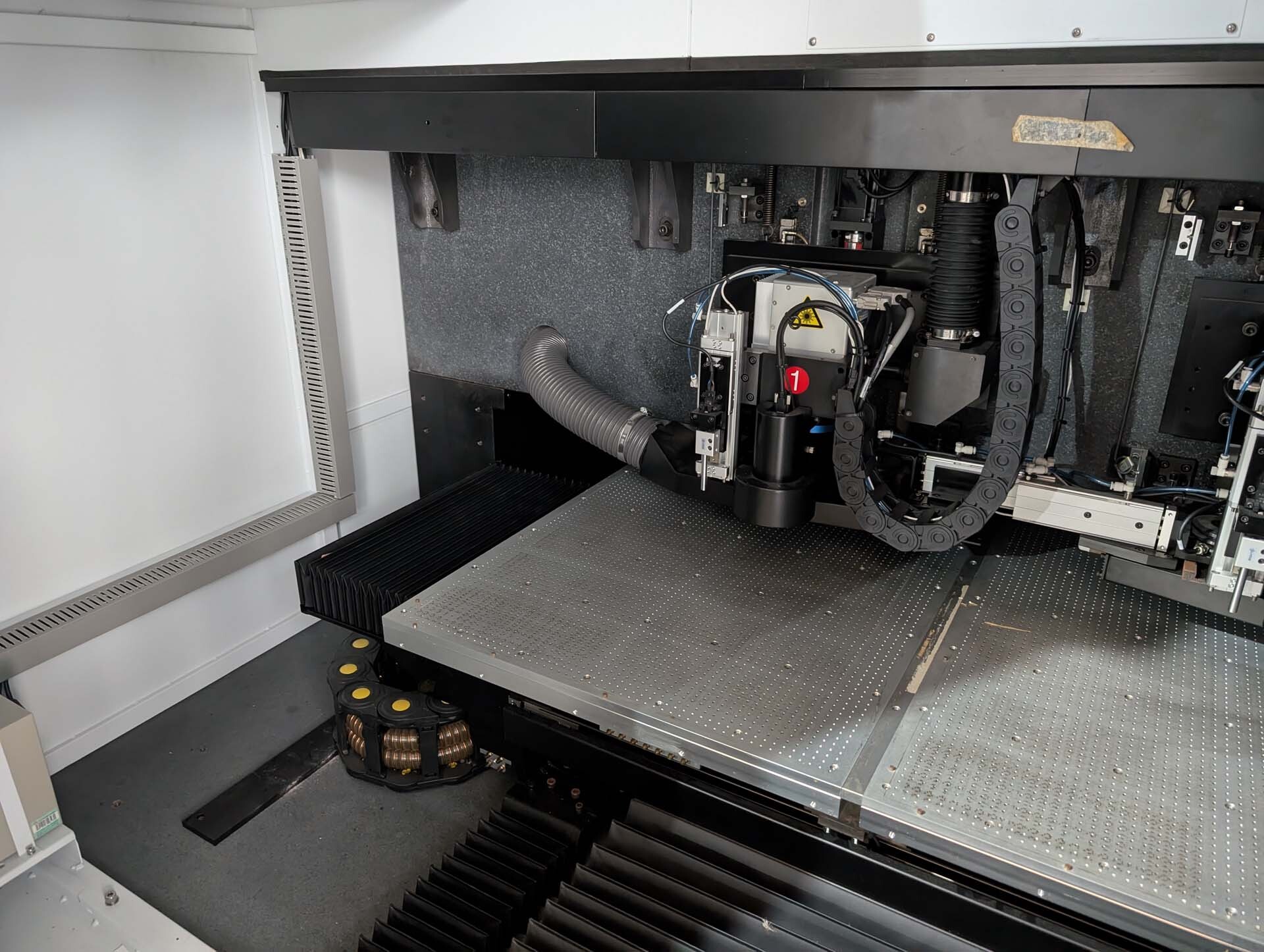圖為 已使用的 HANS LASER Picouvmaker-D650A 待售