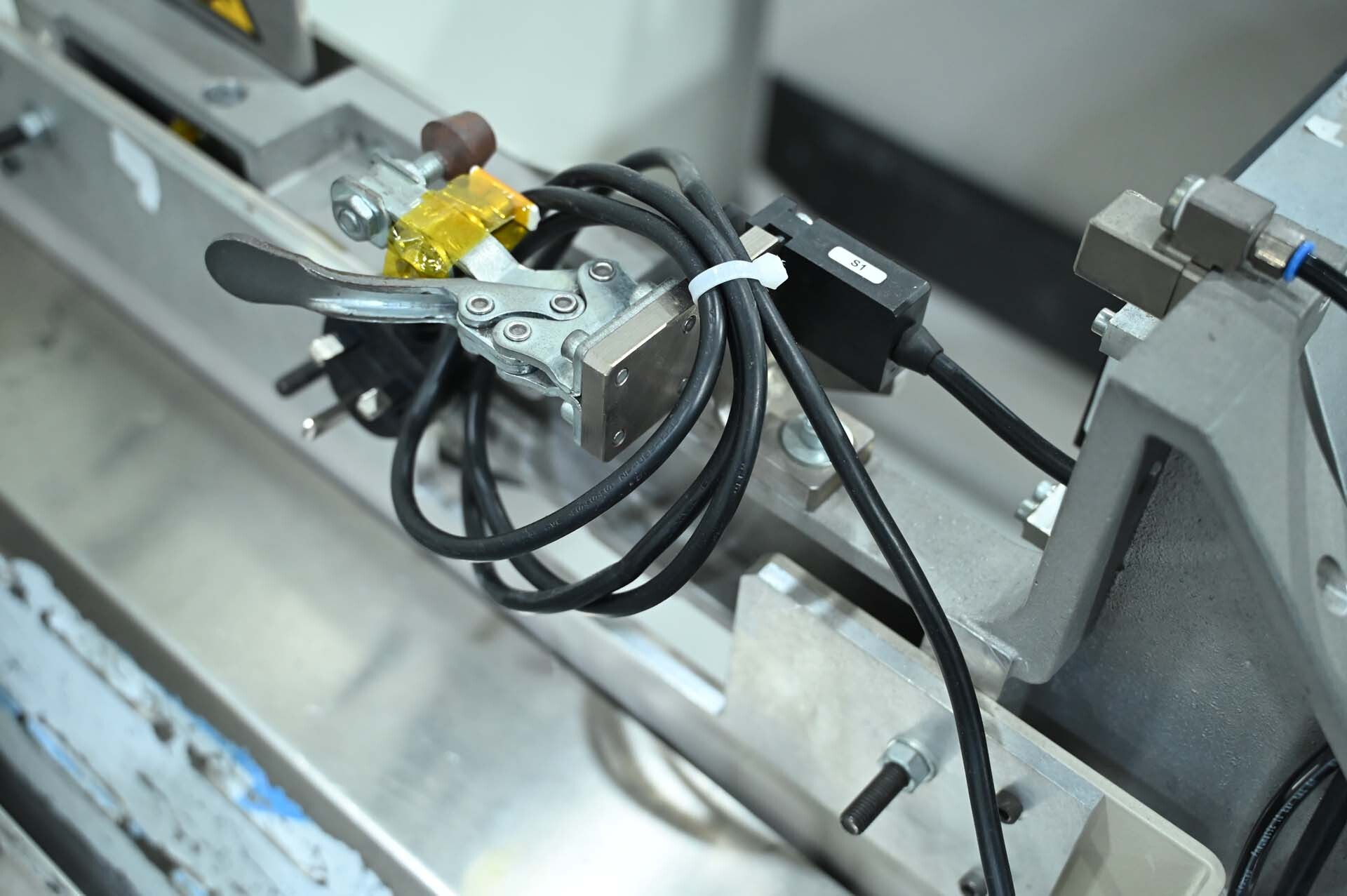 圖為 已使用的 HELLER HLR-1913-03 待售