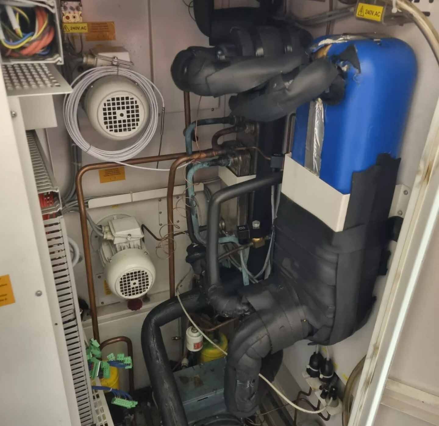图为 已使用的 HERAEUS / VOTSCH HT 7012S2 待售