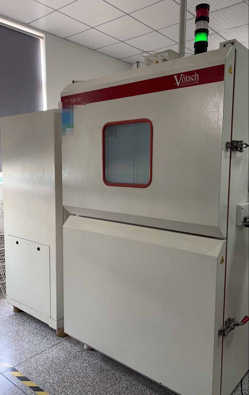 Photo Used HERAEUS / VOTSCH VT 7030 S2 For Sale