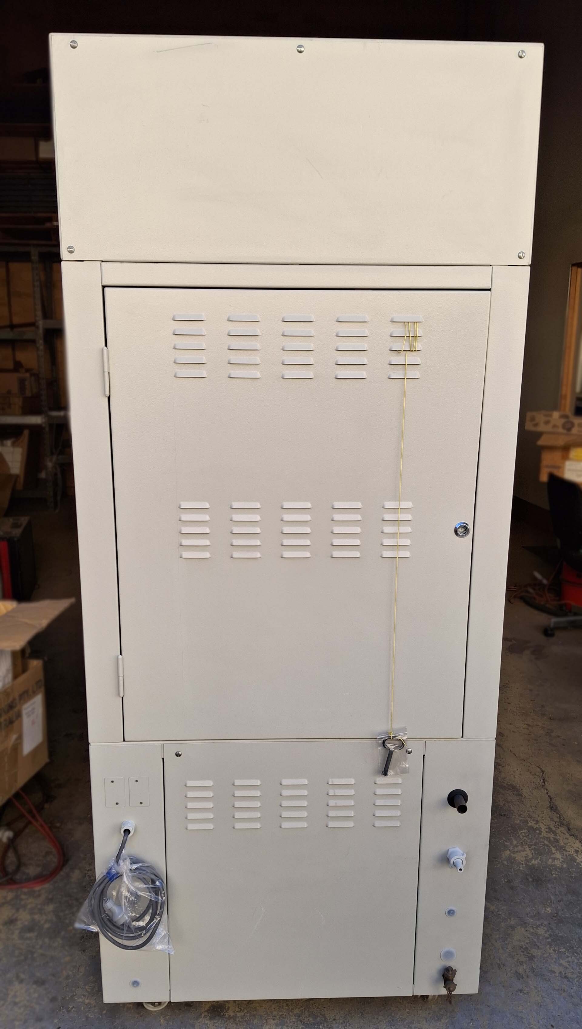 Foto Verwendet HERAEUS / VOTSCH VTRK 300 Zum Verkauf