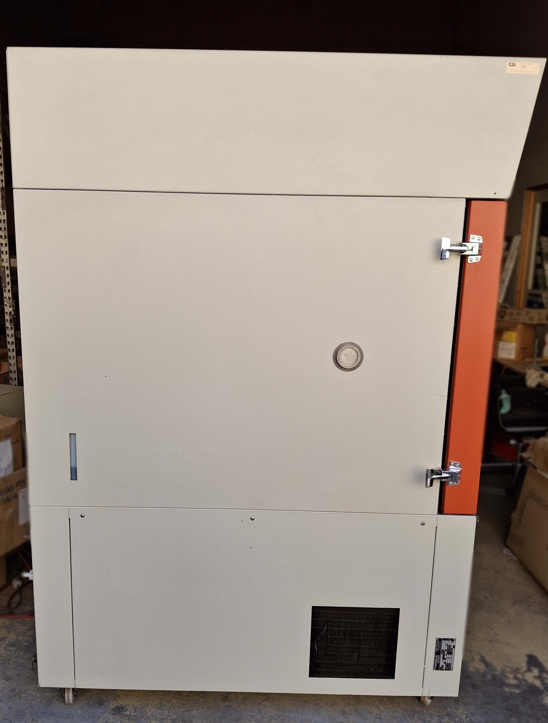 Foto Verwendet HERAEUS / VOTSCH VTRK 300 Zum Verkauf