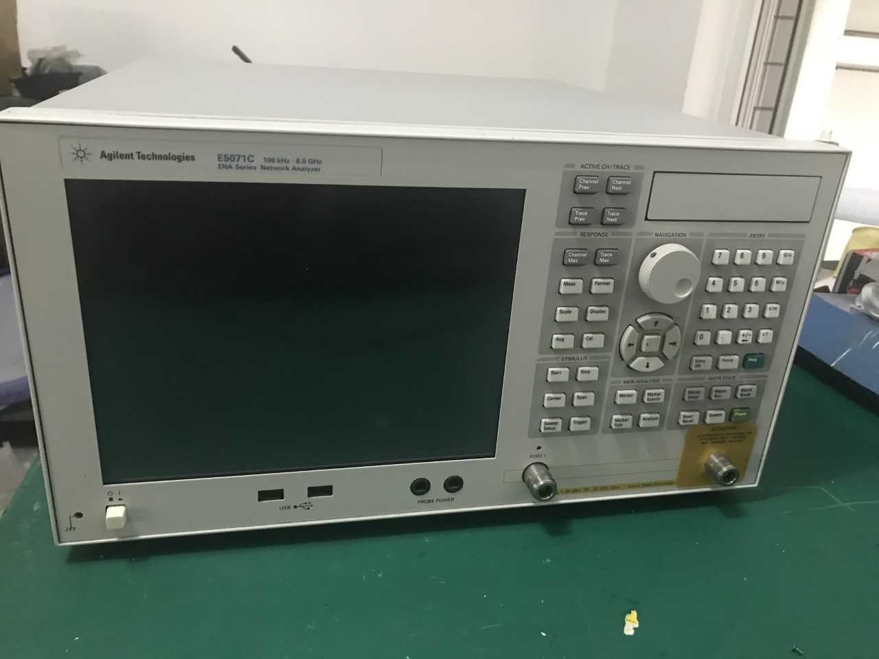 Photo Used AGILENT / HP / HEWLETT-PACKARD / KEYSIGHT E5071C For Sale