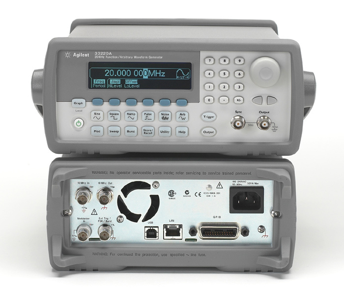 フォト（写真） 使用される AGILENT / HP / HEWLETT-PACKARD / KEYSIGHT 33220A 販売のために