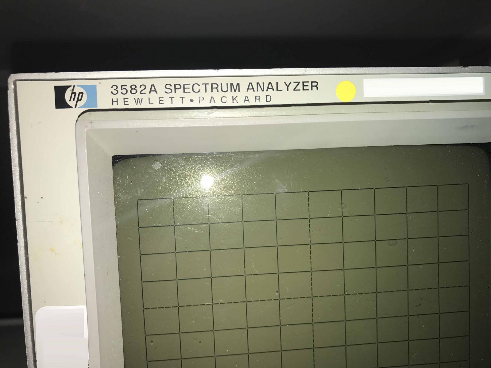 사진 사용됨 AGILENT / HP / HEWLETT-PACKARD / KEYSIGHT 3582A 판매용