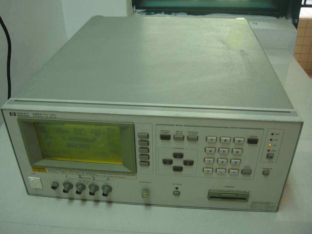 사진 사용됨 AGILENT / HP / HEWLETT-PACKARD / KEYSIGHT 4285A 판매용